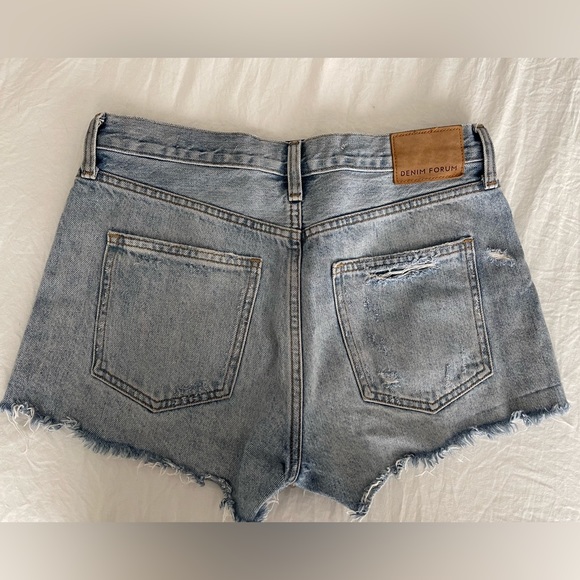 Aritzia “The Ex-Boyfriend Denim Shorts” (blue) - Picture 2 of 3